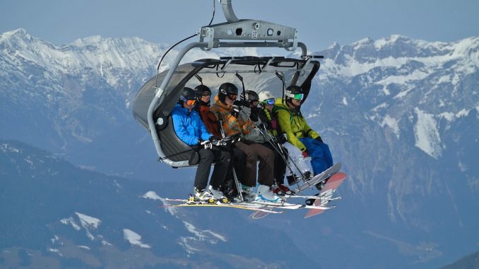 ski-lift-1201084_960_720.jpg